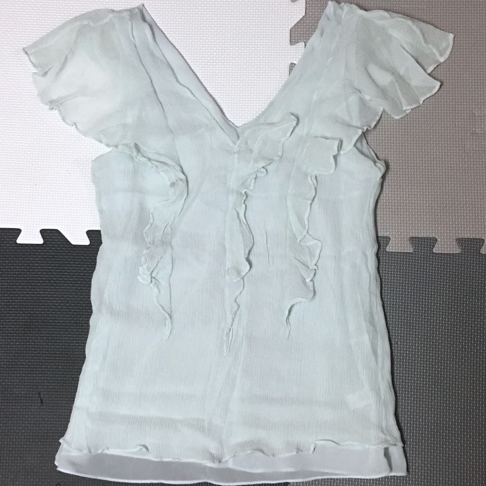 Banana Republic women’s short sleeve silk top